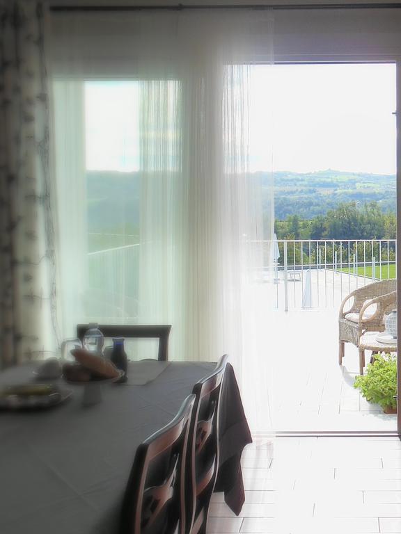 I Perticali Bed and Breakfast Carrù Eksteriør billede
